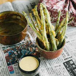 Asparagus Fries with Curry-Mayo Dip - Recipe photo by mikkawee