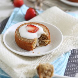 Vanilla Cakes with Strawberries - Recipe photo by Running to the Kitchen
