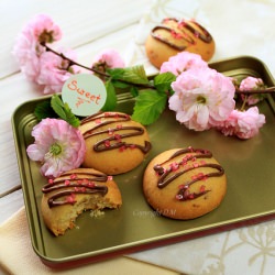 Strawberry Spread Cookies - Recipe photo by D.M