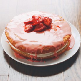 Cornmeal-Strawberry Cake - Recipe photo by theroamingkitchen