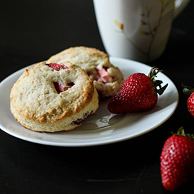 Strawberry & Cream Scones - Recipe photo by kmwizzle