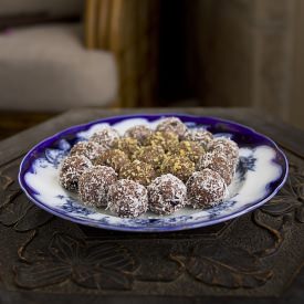 Whiskey Balls - Recipe photo by hotlyspiced