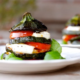 Zucchini Caprese Tower - Recipe photo by in de keuken