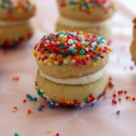 Sandwiched Sprinkle Cookies - Recipe photo by CourtenayK