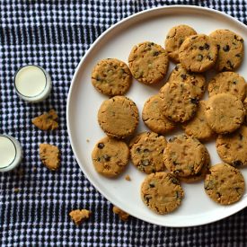 Peanut Butter Chocolate Chip Cookie - Recipe photo by msihua