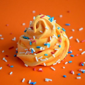 Meringues - Recipe photo by laurasbakery
