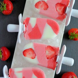 Strawberry Yogurt Popsicles - Recipe photo by laurasbakery