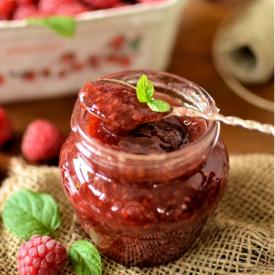 Homemade Raspberry Jam - Recipe photo by Anyzkowo
