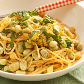 Spaghetti with Broad Beans - Recipe photo by Carolines Blog