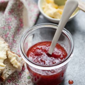 Strawberry Marmalade w. Rhubarb - Recipe photo by dagmarskitchen.se