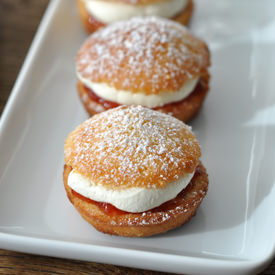 Mini Victorian Sponge Cakes - Recipe photo by droolfactor