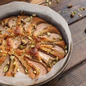 Honey, Pear and Pistachio Cake - Recipe photo by All that glisters