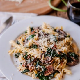 Pasta Kale, Mushrooms & Pancetta - Recipe photo by strawberrysupp