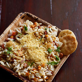 Sukha Bhel Puri - Recipe photo by vegrecipesofindia