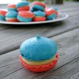 Macarons Tricolores - Recipe photo by sharkyovengloves