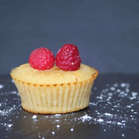 Salted Caramel Molten Cakes - Recipe photo by coukine