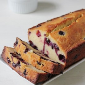 Blueberry Pound Cake - Recipe photo by lifefoodandbeer
