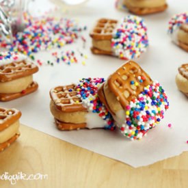 Peanut Butter Stuffed Pretzel Bites - Recipe photo by MissCandiQuik