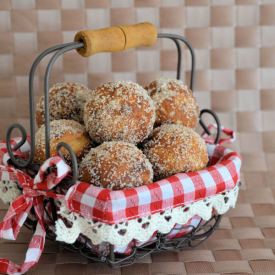 Cinnamon Cake Pops - Recipe photo by laurasbakery