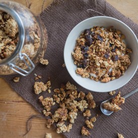 Agave Vanilla Granola - Recipe photo by chalkboardtherapy