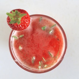 Strawberry Thyme Lemonade - Recipe photo by yourstrulyg