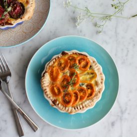 Heirloom Tomato Quiche Tarts - Recipe photo by Hip Foodie Mom