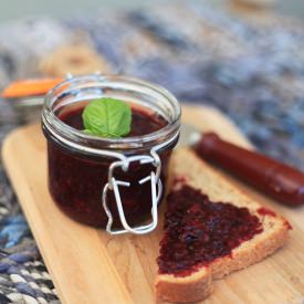 Blackberry Basil Jam - Recipe photo by thumpkin