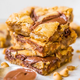 Nutella Peanut Butter Chip Blondies - Recipe photo by Averie