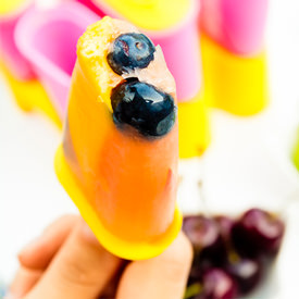 Fruit Pops - Recipe photo by Sandra bakes a party