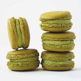 Matcha Green Tea Macarons - Recipe photo by IronWhisk