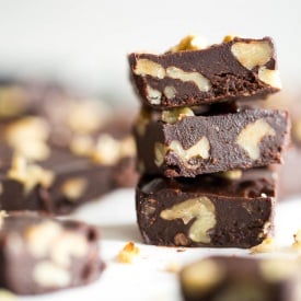 Raw Chocolate Fudge - Recipe photo by ohsheglows