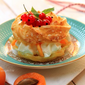 Cream Puff with Apricot, Raspberry - Recipe photo by D.M