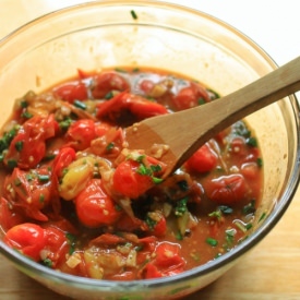 Bursted Cherry Tomato Sauce - Recipe photo by forbiddenrice