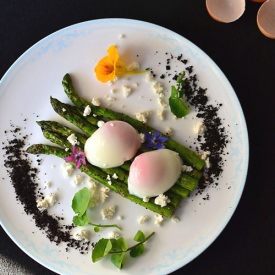 Sous Vide Poached Eggs - Recipe photo by msihua