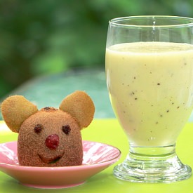 Kiwi Apple Smoothie - Recipe photo by Gosia_KiddieFoodies