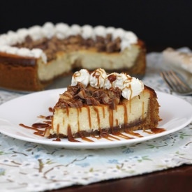 Kahlua Toffee Cheesecake - Recipe photo by EricasRecipes