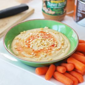 Creamy Thai Peanut Hummus - Recipe photo by asunshinyday