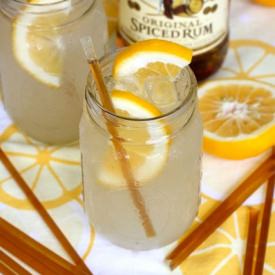 Honey Lemonade Cocktail - Recipe photo by yoursouthernpeach