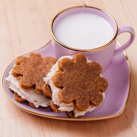 Ginger Ice Cream Sandwich - Recipe photo by Ice Cream Unicorn