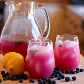 Blueberry Mint Lemonade - Recipe photo by lisasdinnertimedish