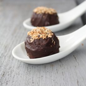 Chocolate Coconut Truffles - Recipe photo by Vanillacrunnch