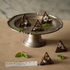 Chocolate Fortune Pyramids - Recipe photo by beevelyn