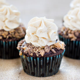 Chocolate Toffee Cupcakes - Recipe photo by clstar