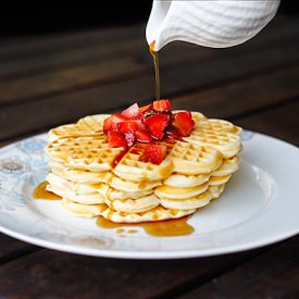 Crunchy & Fluffy Waffles - Recipe photo by flickyourfood