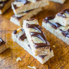 No-Bake Samoas Cookie Granola Bars - Recipe photo by Averie
