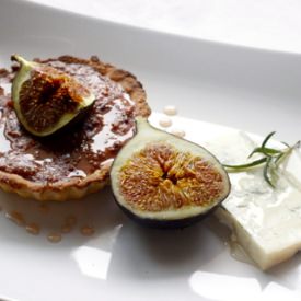 Fig Tartelette with Roquefort Slice - Recipe photo by Bistro Margot