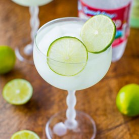 5-Calorie Raspberry Lime Margarita - Recipe photo by Averie