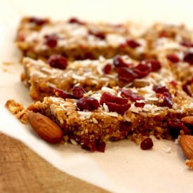 Raw Cranberry Chia Energy Bars - Recipe photo by procrastabakers