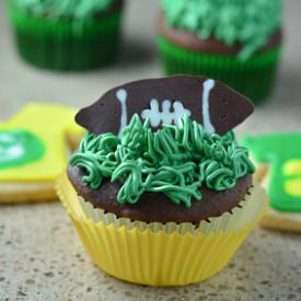 Football Cupcakes - Recipe photo by dessertsbyjuliette