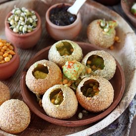 Avocados in Indan Street Food - Recipe photo by tadkapasta